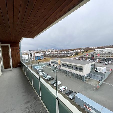 Modern And Spacious 3 Bedroom Apartment In Kopavogur Ρέυκιαβικ Εξωτερικό φωτογραφία