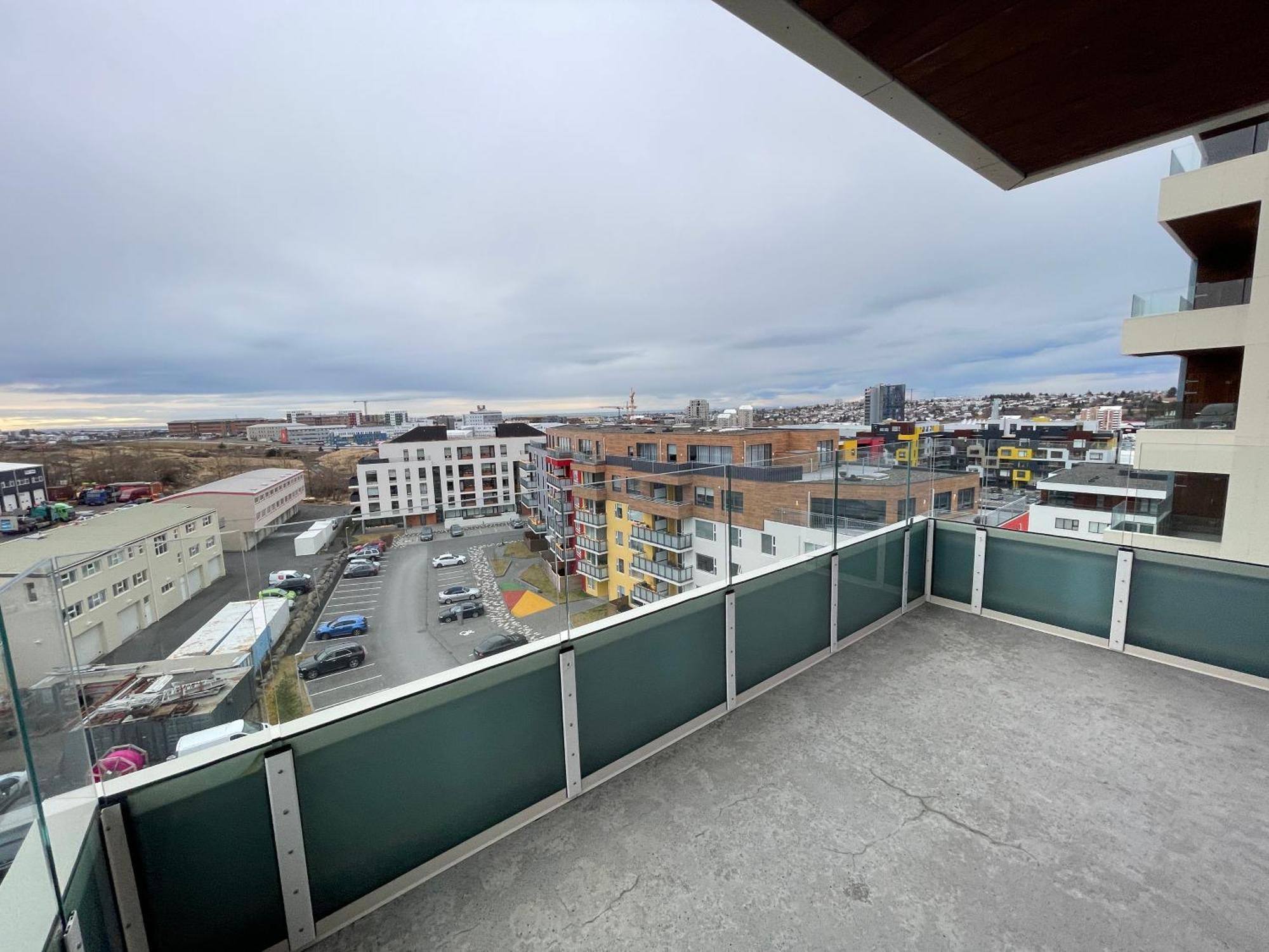 Modern And Spacious 3 Bedroom Apartment In Kopavogur Ρέυκιαβικ Εξωτερικό φωτογραφία