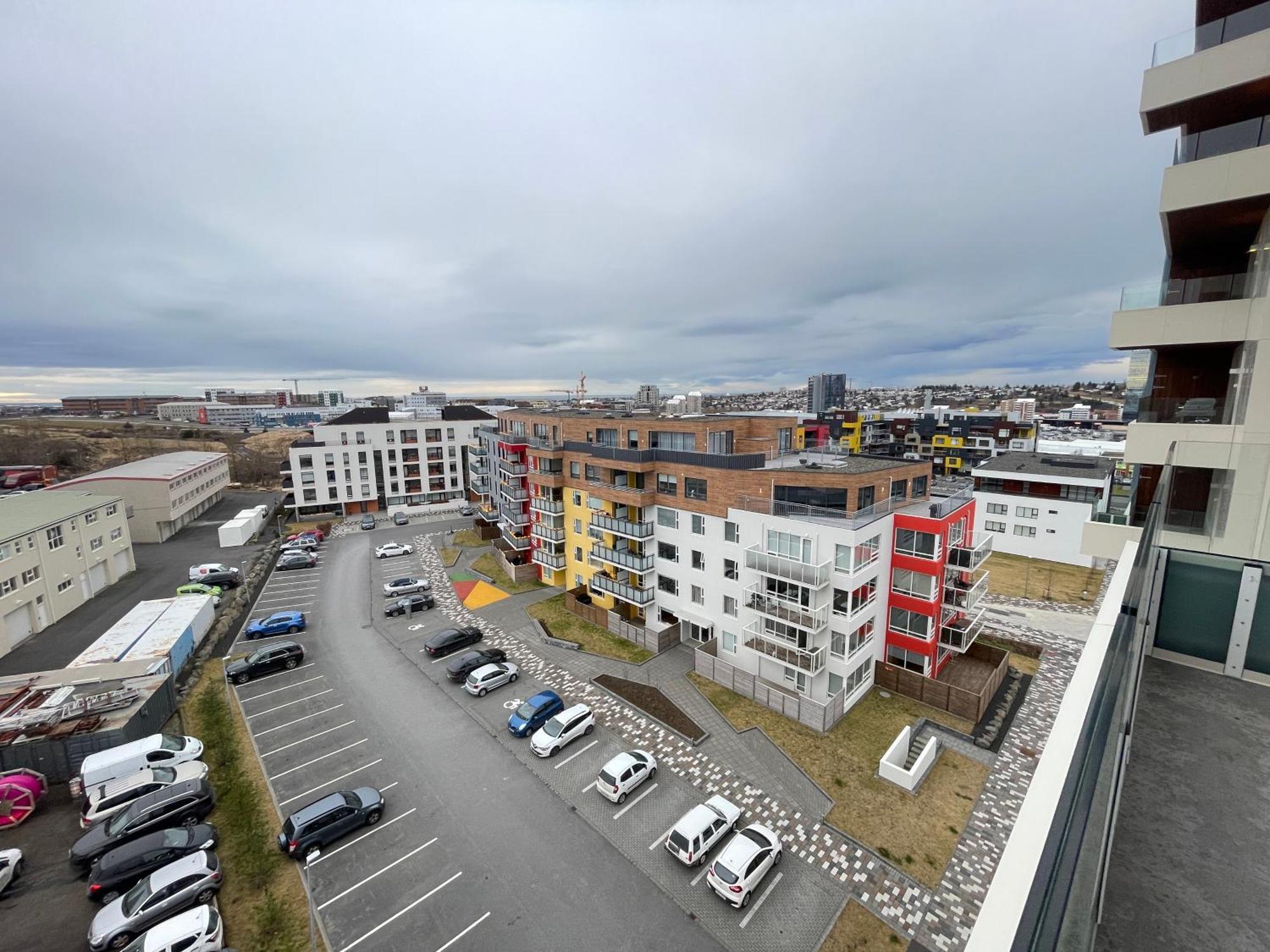 Modern And Spacious 3 Bedroom Apartment In Kopavogur Ρέυκιαβικ Εξωτερικό φωτογραφία